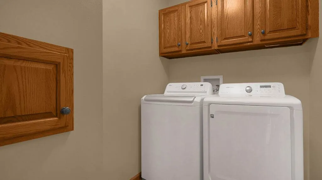 23-print-1314-lakeside-way