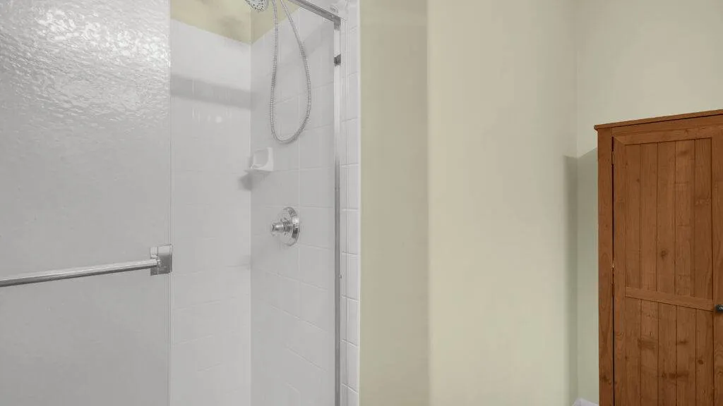 40-print-5975-deansboro-dr