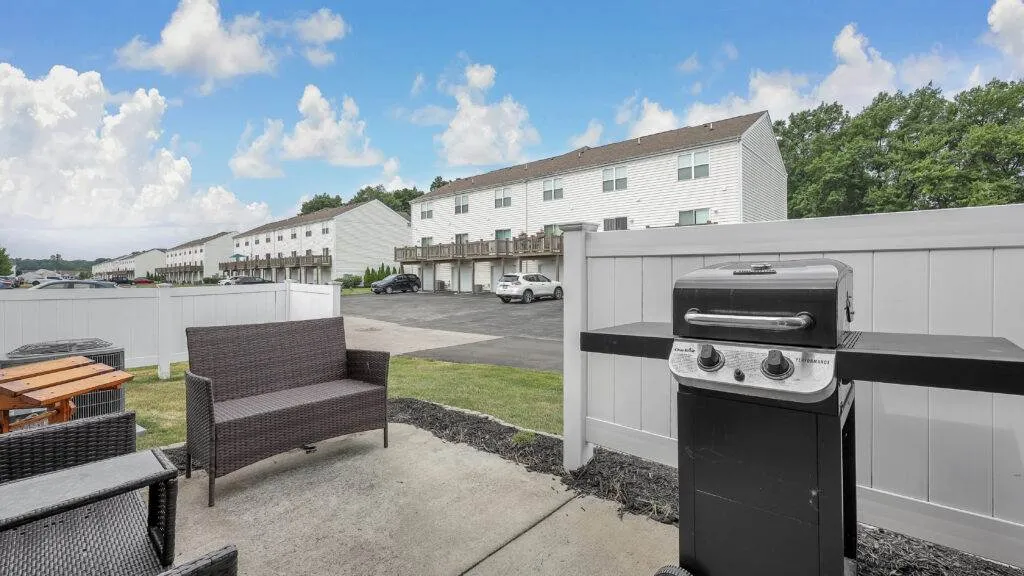 51-print-5975-deansboro-dr