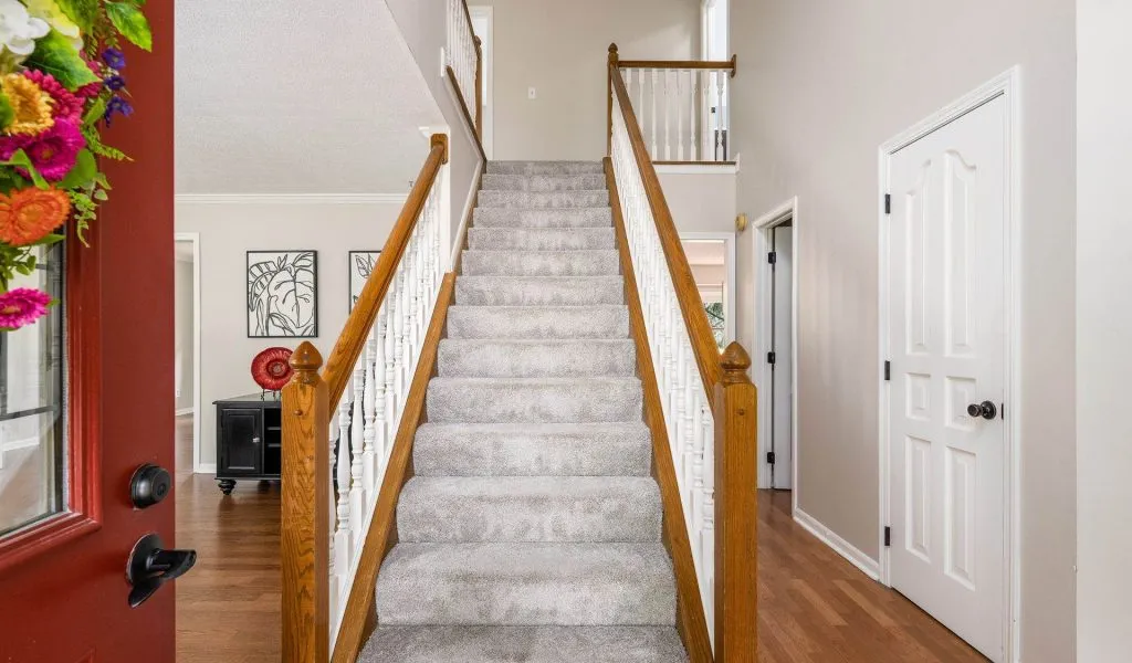 006_ Dr Columbus OH 43235 USA