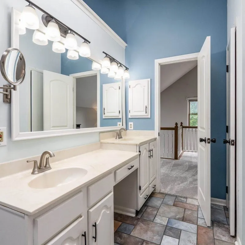 038_ Dr Columbus OH 43235 USA