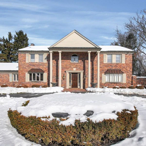 1-web-or-mls-2626-chartwell-rd