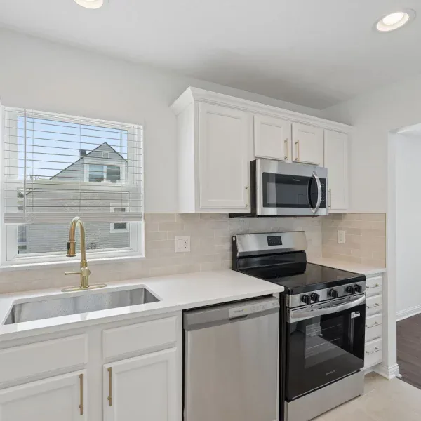 11-web-or-mls-196-maple-dr