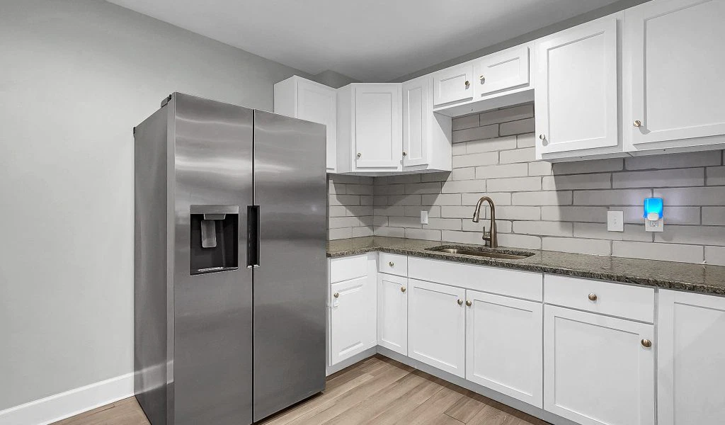 11-web-or-mls-229-s-highland-ave