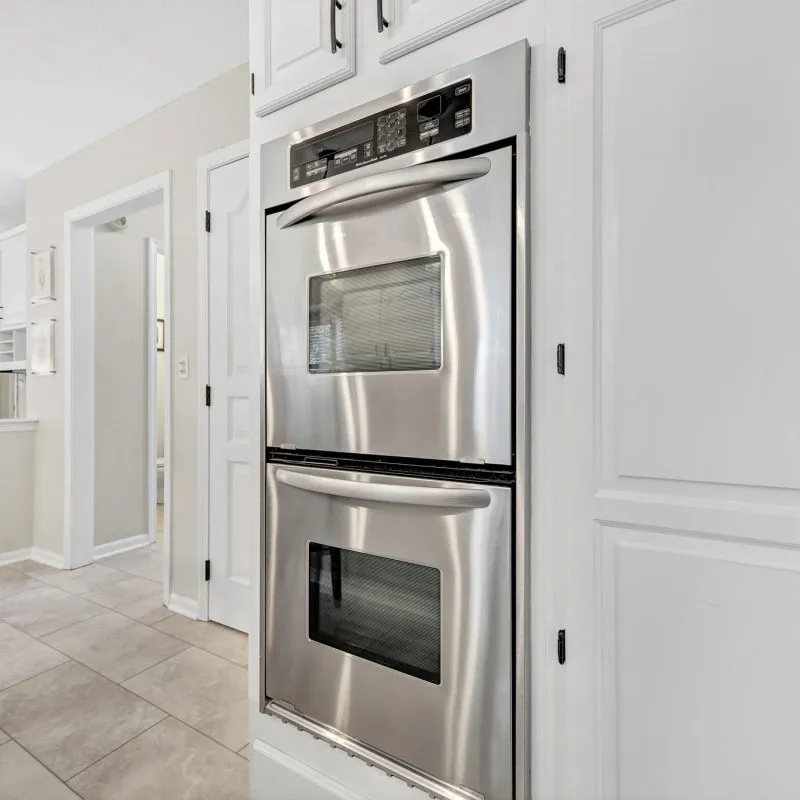 14-web-or-mls-8200-markhaven-dr