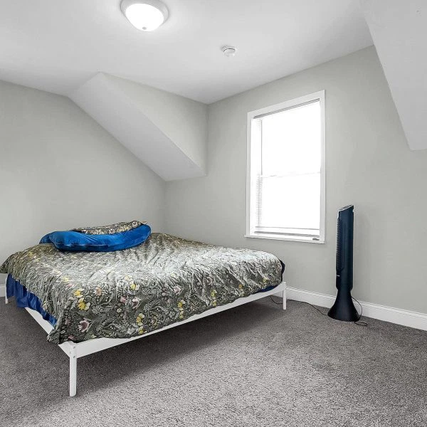 16-web-or-mls-229-s-highland-ave