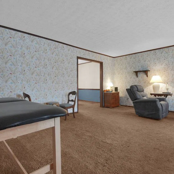 16-web-or-mls-7010-rockwoods-pl