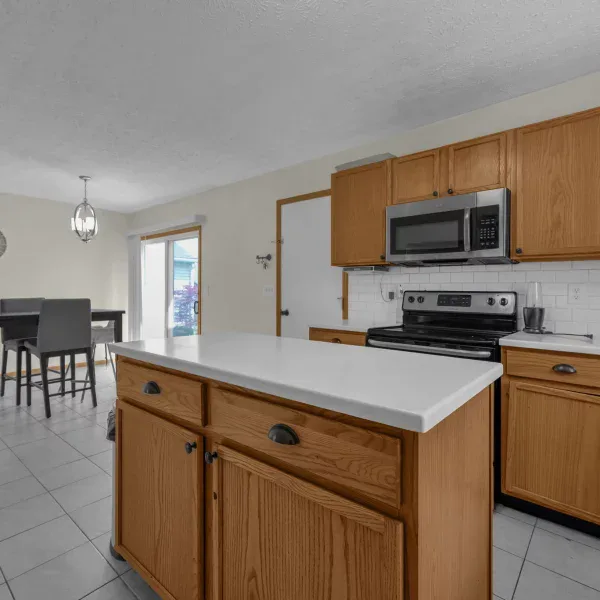 16-web-or-mls-7753-lantana-ave