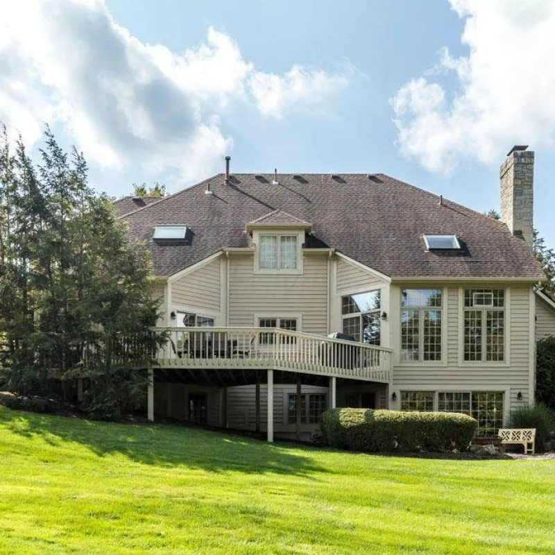 1650 Sherborne Back 1