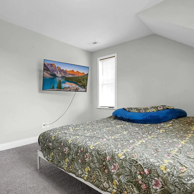 17-web-or-mls-229-s-highland-ave