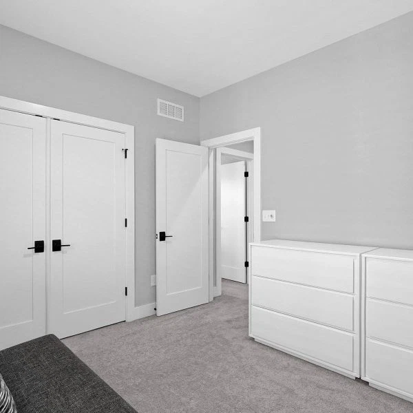 17-web-or-mls-935-pullman-pl