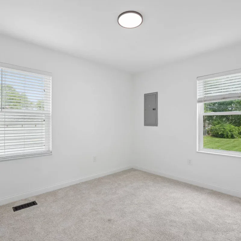 18-web-or-mls-196-maple-dr