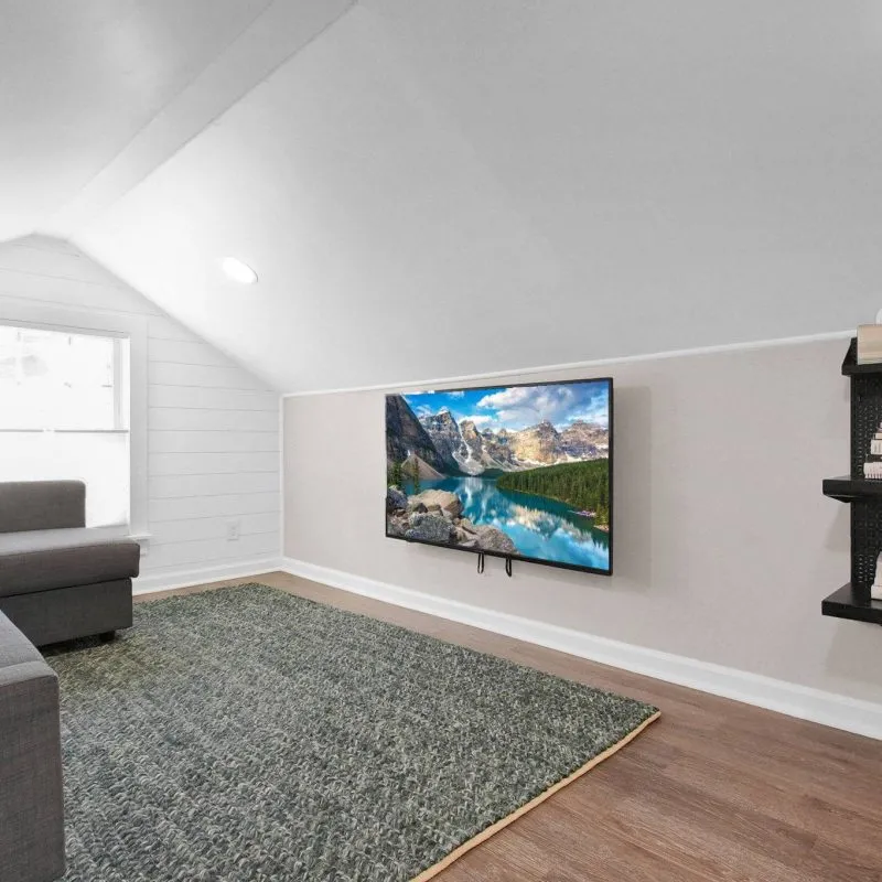 19-web-or-mls-381-e-jeffrey-pl