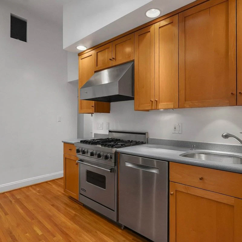 19-web-or-mls-711-city-park-ave