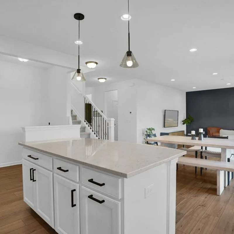 19-web-or-mls-7234-white-cap-dr