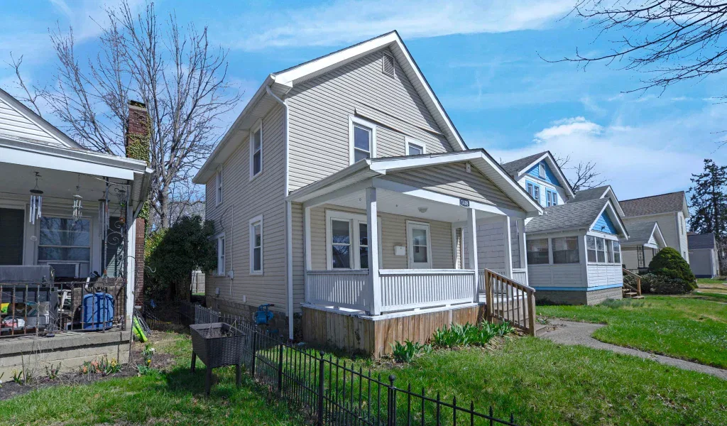 2-web-or-mls-1408-briarwood-ave