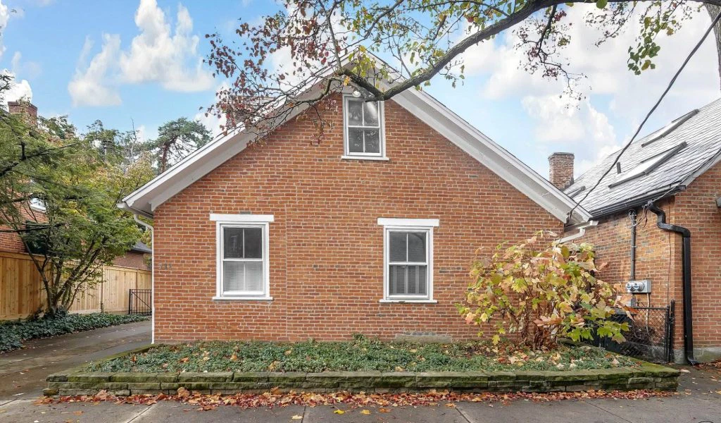 2-web-or-mls-711-city-park-ave