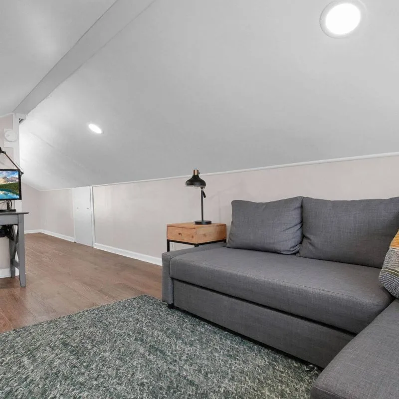 20-web-or-mls-381-e-jeffrey-pl