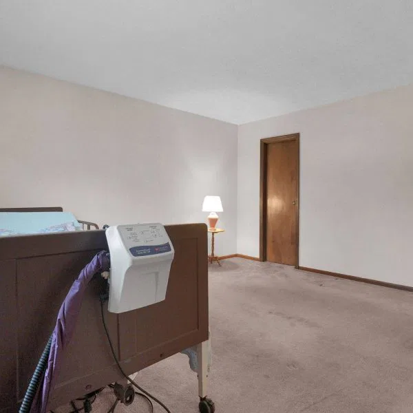 21-web-or-mls-7010-rockwoods-pl