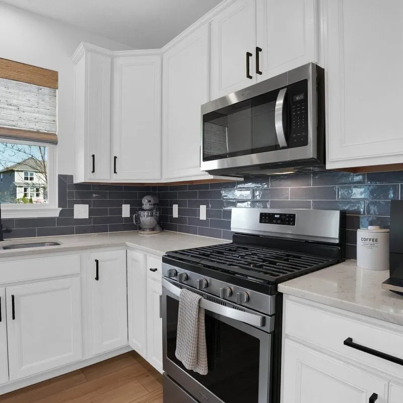 21-web-or-mls-7234-white-cap-dr