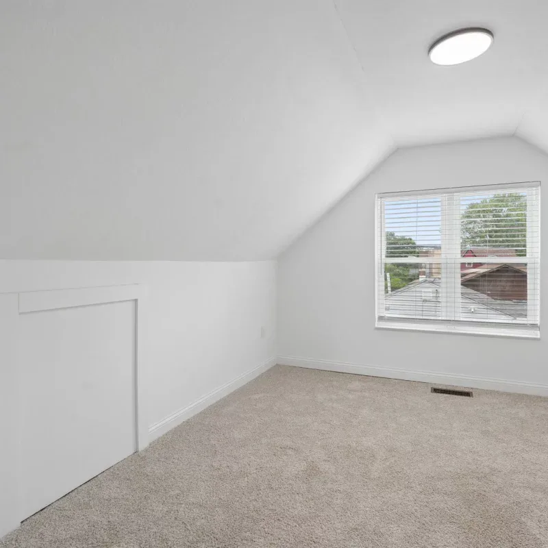22-web-or-mls-196-maple-dr