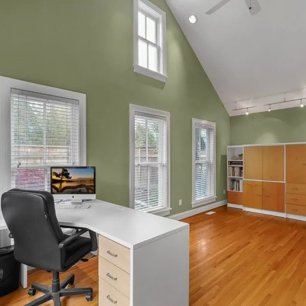23-web-or-mls-711-city-park-ave