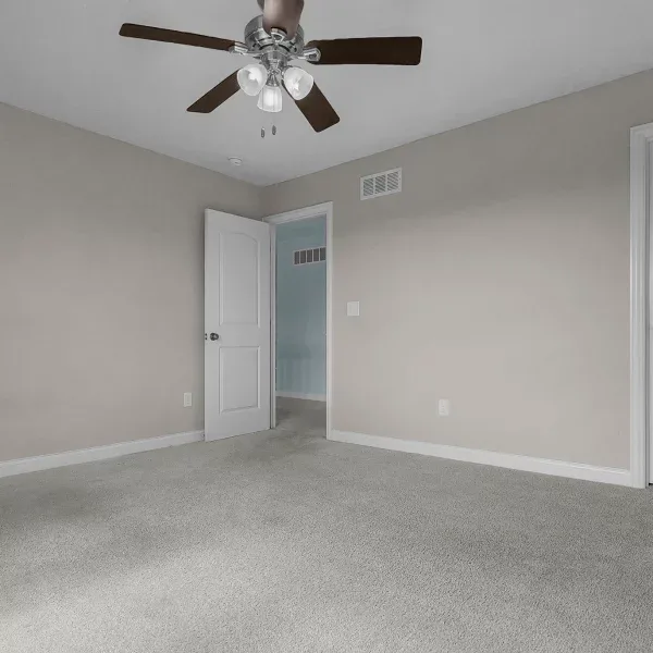 24-web-or-mls-5609-meadowhaven-dr