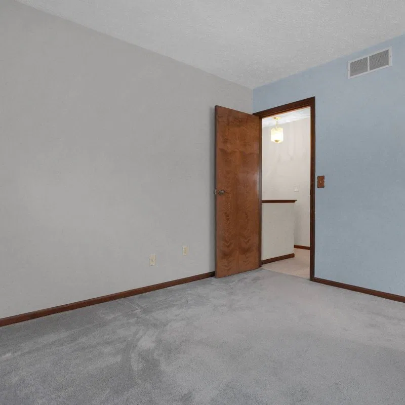 24-web-or-mls-7010-rockwoods-pl