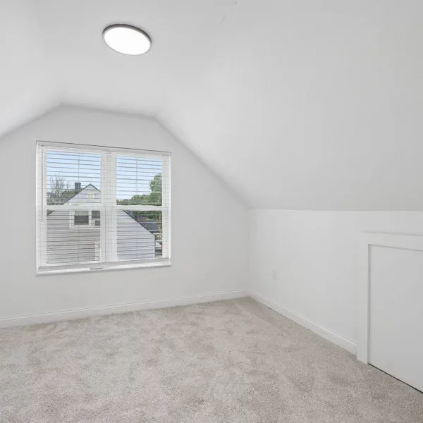 25-web-or-mls-196-maple-dr
