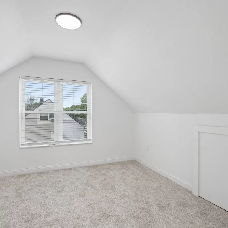 25-web-or-mls-196-maple-dr