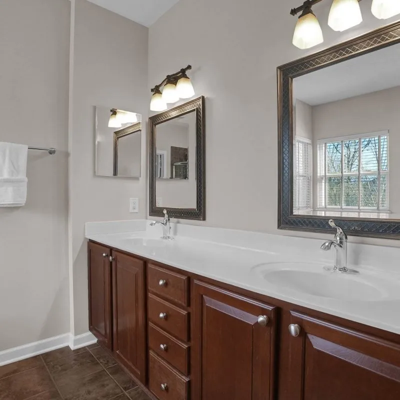 25-web-or-mls-3407-mccammon-estates-dr