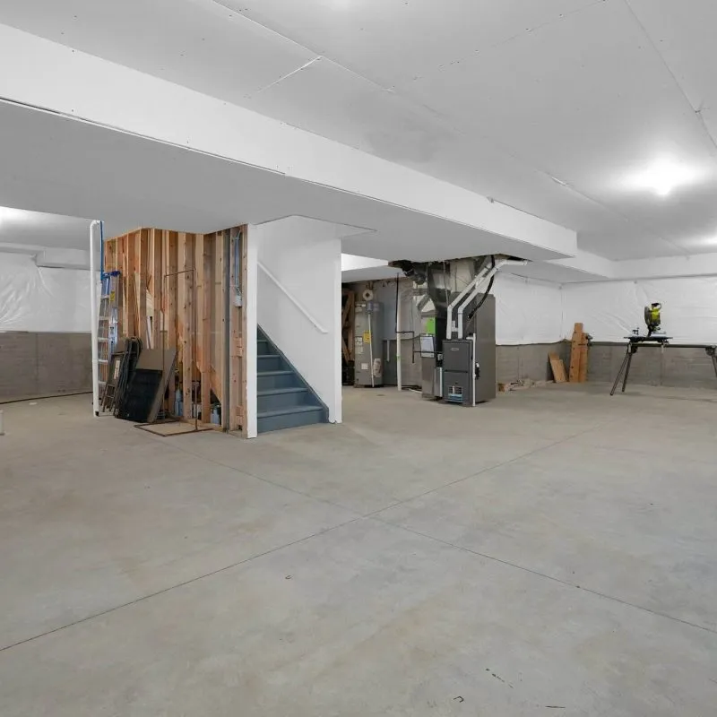 25-web-or-mls-7234-white-cap-dr