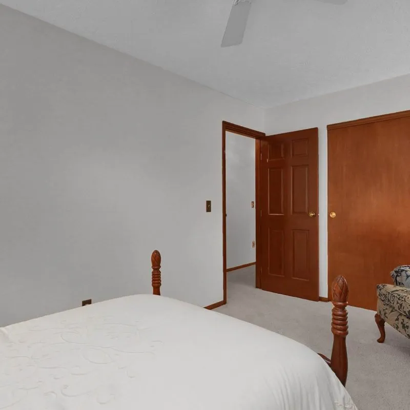 25-web-or-mls-8017-oakwind-ct