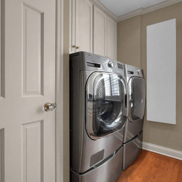 26-web-or-mls-2626-chartwell-rd