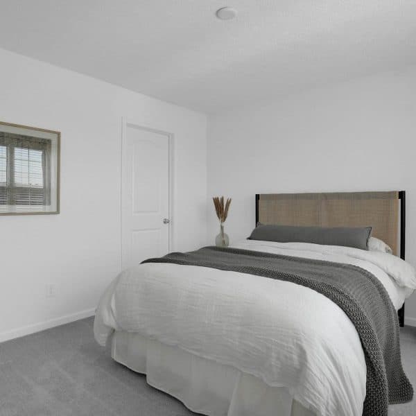 26-web-or-mls-7234-white-cap-dr