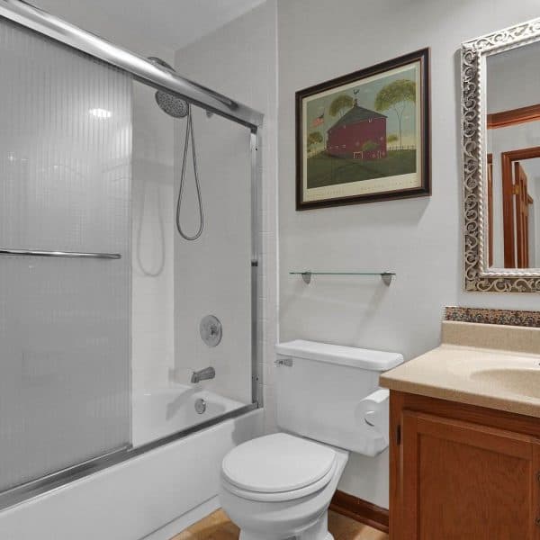 26-web-or-mls-8017-oakwind-ct
