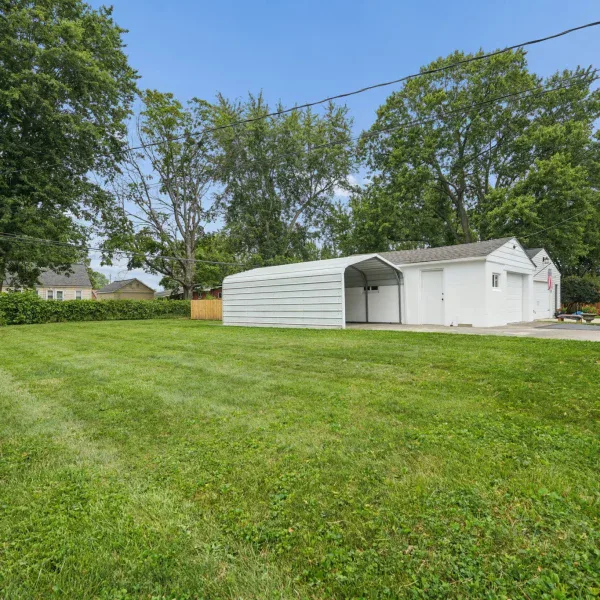 27-web-or-mls-196-maple-dr