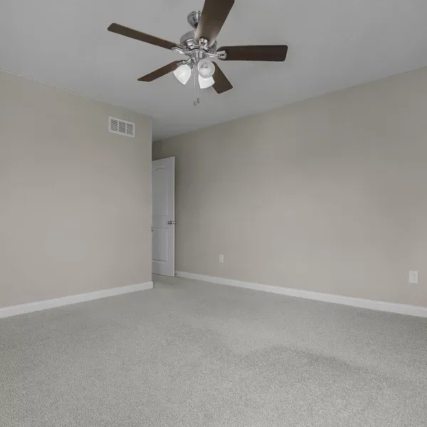 27-web-or-mls-5609-meadowhaven-dr