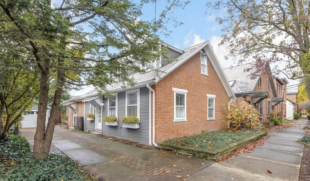 29-web-or-mls-711-city-park-ave