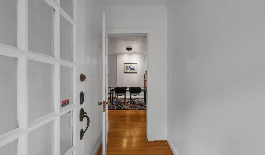 3-web-or-mls-711-city-park-ave