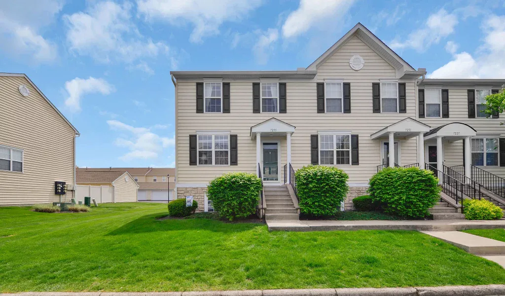 3-web-or-mls-7235-colonial-affair-dr