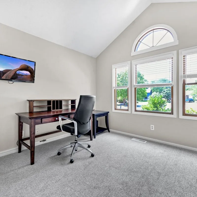 3-web-or-mls-8200-markhaven-dr