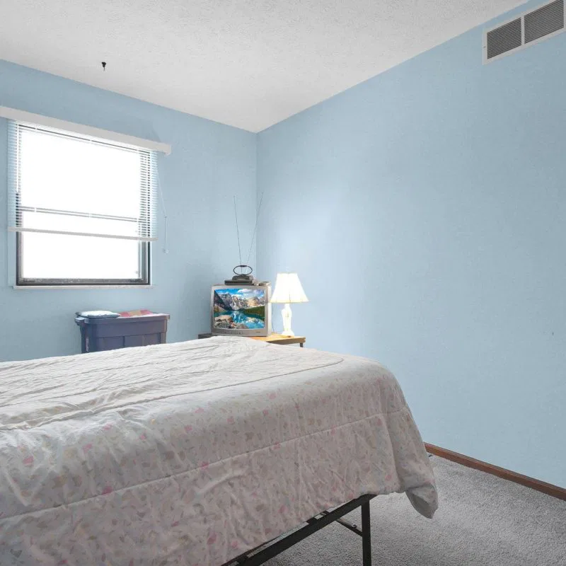 31-web-or-mls-7010-rockwoods-pl