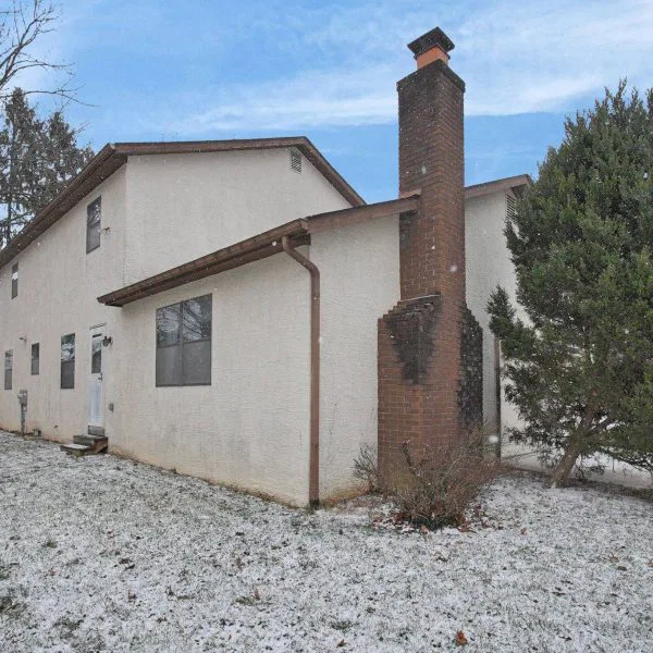 32-web-or-mls-7010-rockwoods-pl