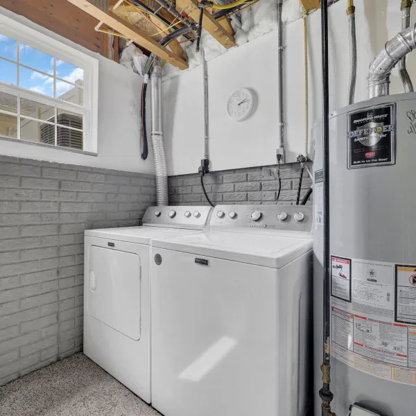 32-web-or-mls-7235-colonial-affair-dr
