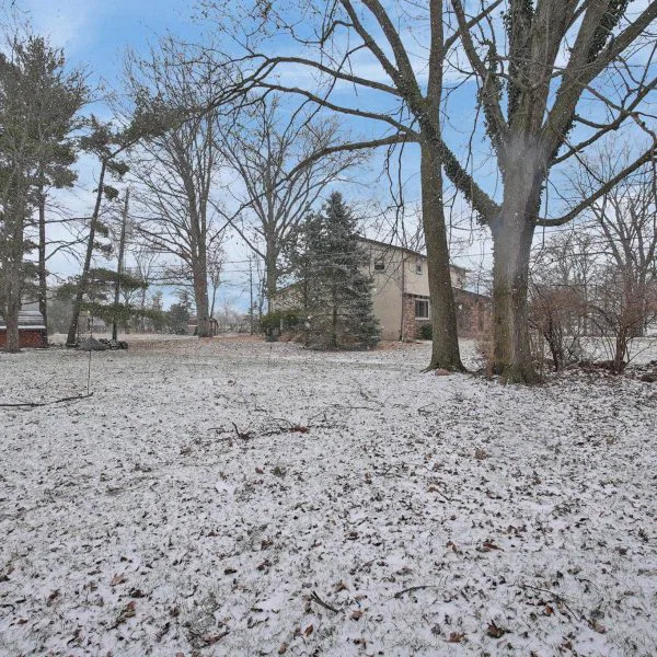 34-web-or-mls-7010-rockwoods-pl