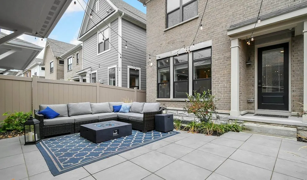 36-web-or-mls-935-pullman-pl