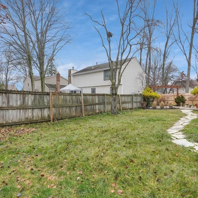 37-web-or-mls-8017-oakwind-ct