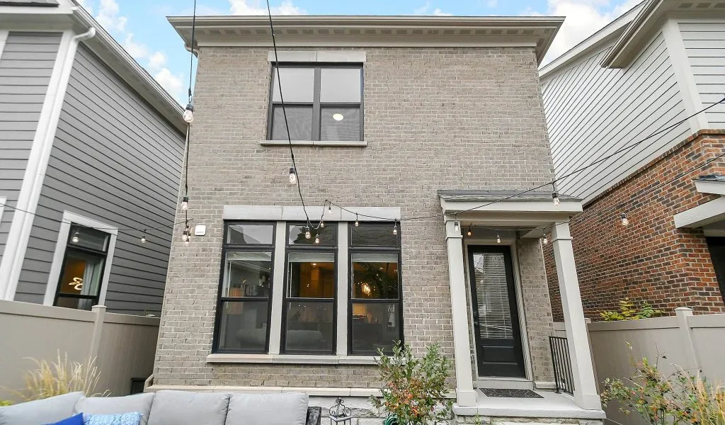 38-web-or-mls-935-pullman-pl