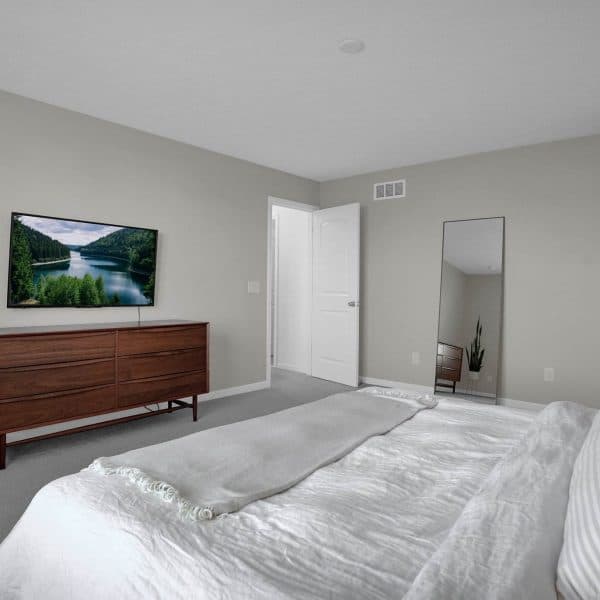 39-web-or-mls-7234-white-cap-dr